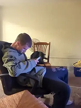 jizzyglizzy92 online show from 04-26-26, 08:12