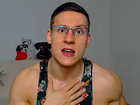 Snapshot of ZeinMiracles chatting on 10-25-25, 07:19 ZeinMiracles online show from 10-25-25, 07:19