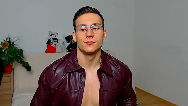 Snapshot of ZeinMiracles chatting on 12-02-25, 09:54 ZeinMiracles online show from 12-02-25, 09:54