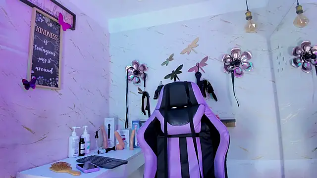 Natasha-Adams online show from 03-26-26, 09:42