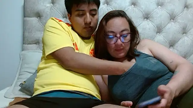 Snapshot of the_magnificent8 chatting on 02-11-26, 11:54 the magnificent8 online show from 02-11-26, 11:54