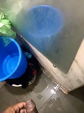Leon hot33 online show from 04-20-26, 09:23