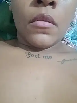 Snapshot of nessinha12 chatting on 09-10-25, 01:38 nessinha12 online show from 09-10-25, 01:38