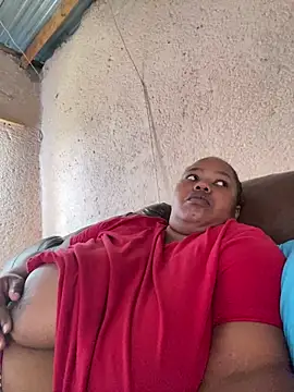 Curvycandy95 online show from 04-19-26, 04:17