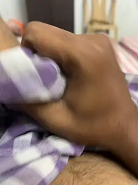 usermood2000 online show from 01-09-26, 06:16