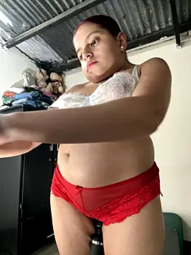 Snapshot of sbanna_valle_ chatting on 11-05-25, 10:54 sbanna valle online show from 11-05-25, 10:54