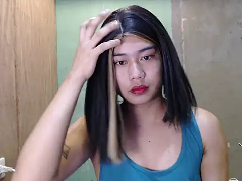 Snapshot of CrimsonSecret chatting on 08-01-26, 10:36 CrimsonSecret online show from 08-01-26, 10:36