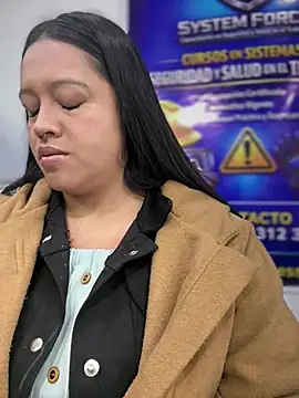 -Mia1 online show from 04-17-26, 12:08