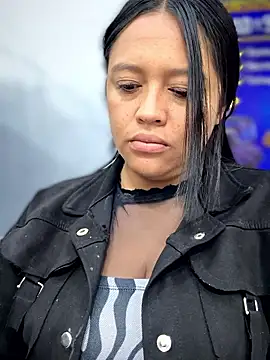 -Mia1 online show from 04-20-26, 12:08