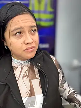 -Mia1 online show from 04-27-26, 01:20