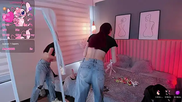 Snapshot of Maraia_Ford chatting on 12-15-25, 08:24 Maraia Ford online show from 12-15-25, 08:24