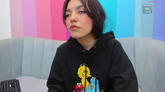 Elliecute online show from 09-24-25, 02:20