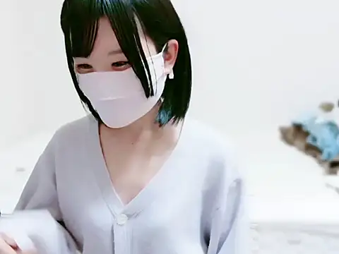 Snapshot of maika_chan chatting on 10-11-25, 07:18 maika chan online show from 10-11-25, 07:18