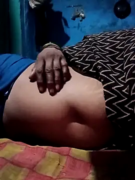 Snapshot of Radha8080 chatting on 09-16-25, 03:57 Radha8080 online show from 09-16-25, 03:57