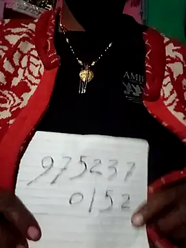 Snapshot of Radha8080 chatting on 11-20-25, 11:37 Radha8080 online show from 11-20-25, 11:37