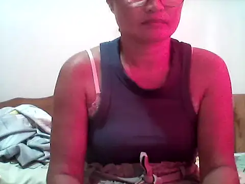 nathalie0045 online show from 12-20-25, 01:23