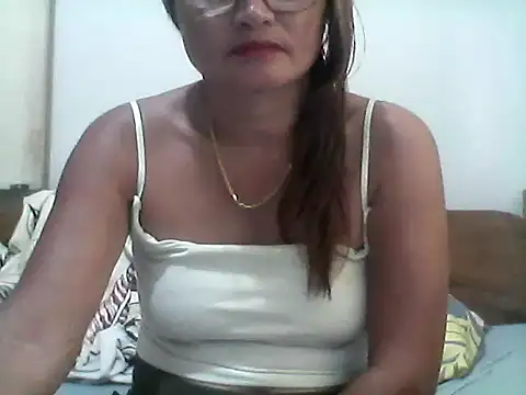 nathalie0045 online show from 03-01-26, 12:45