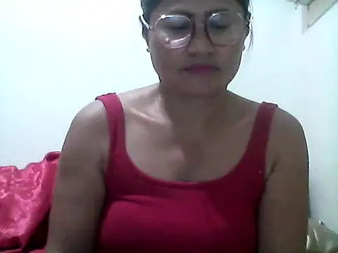 nathalie0045 online show from 06-09-26, 09:54