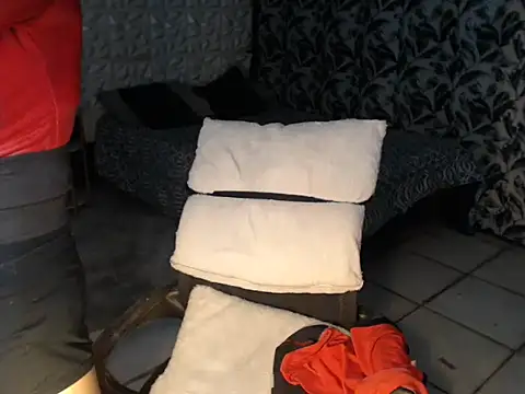 Creamycumdollx online show from 04-25-26, 08:39