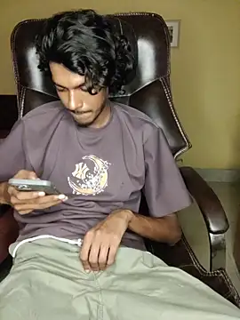 thecatfish online show from 10-30-25, 04:08