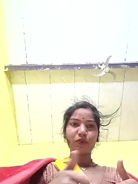 Snapshot of Seema_guptaji chatting on 01-07-26, 10:12 Seema guptaji online show from 01-07-26, 10:12