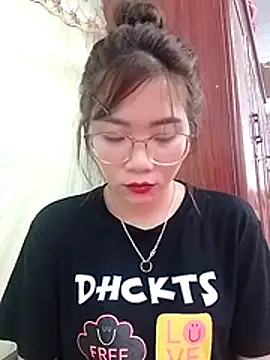 Snapshot of MyMy08 chatting on 12-19-25, 11:50 MyMy08 online show from 12-19-25, 11:50