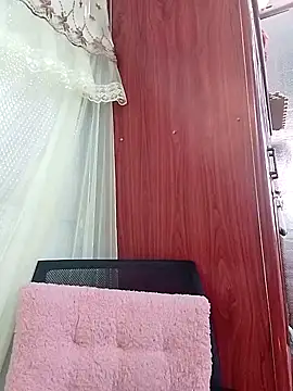 Snapshot of MyMy08 chatting on 12-20-25, 01:45 MyMy08 online show from 12-20-25, 01:45