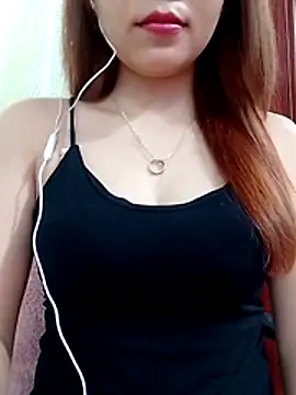 Snapshot of MyMy08 chatting on 02-05-26, 12:32 MyMy08 online show from 02-05-26, 12:32