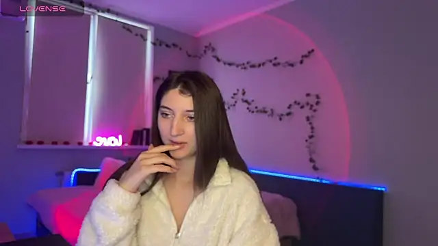 kitty kristy1 online show from 04-18-26, 03:38