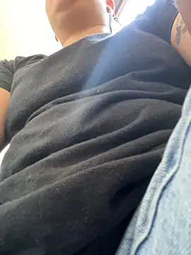 IanGilbert online show from 11-22-25, 02:49