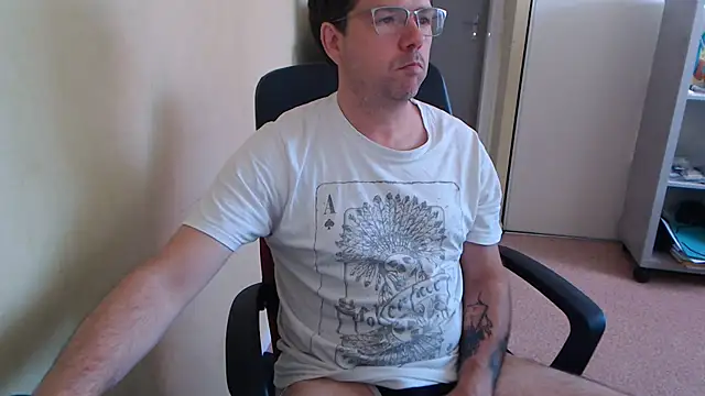 blueandwhite1 online show from 07-01-26, 06:48
