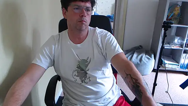 blueandwhite1 online show from 07-16-26, 02:23