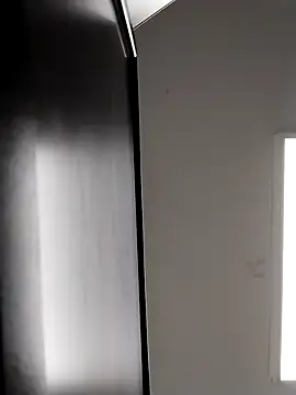 danigarci2307 online show from 10-10-25, 09:14