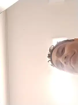 danigarci2307 online show from 10-25-25, 08:58