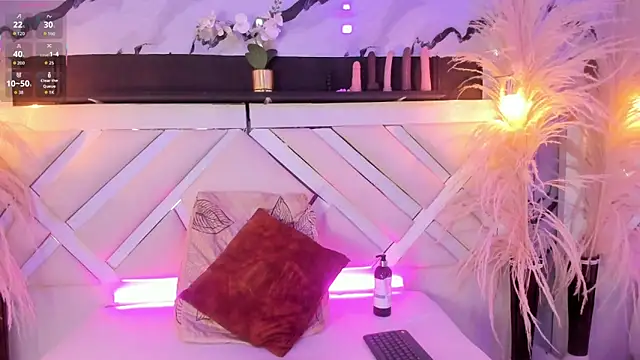 Zoe-Johnson  online show from 04-25-26, 09:45