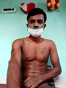 Snapshot of ShinuRoy chatting on 10-14-25, 01:06 ShinuRoy online show from 10-14-25, 01:06