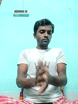 Snapshot of ShinuRoy chatting on 12-17-25, 11:55 ShinuRoy online show from 12-17-25, 11:55