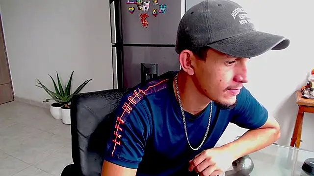 Snapshot of witherdick35 chatting on 09-12-25, 06:30 witherdick35 online show from 09-12-25, 06:30