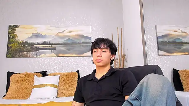 Tyler durten online show from 11-18-25, 03:12