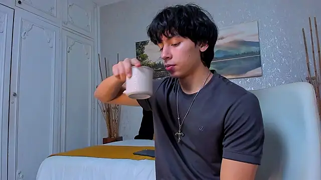 Tyler durten online show from 12-21-25, 03:24