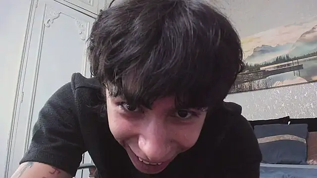 Snapshot of Tyler_durten chatting on 07-08-26, 04:17 Tyler durten online show from 07-08-26, 04:17