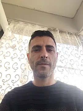 Snapshot of siad@xh chatting on 12-19-25, 12:34 siadxh online show from 12-19-25, 12:34