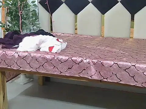 Its-ishikaa online show from 11-01-25, 02:57