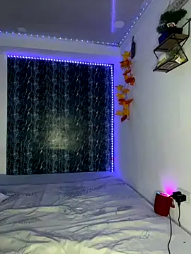 Snapshot of Alejandro_BigCock22 chatting on 09-24-25, 07:23 Alejandro BigCock22 online show from 09-24-25, 07:23