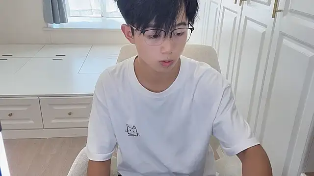 STxuguanhan online show from 09-20-25, 07:53