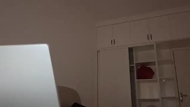 STxuguanhan online show from 12-17-25, 03:51