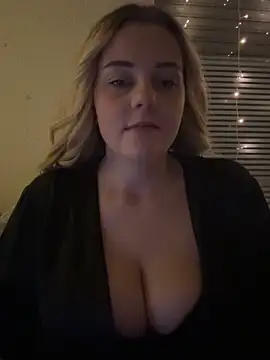 ItsLxsa online show from 04-02-26, 09:12