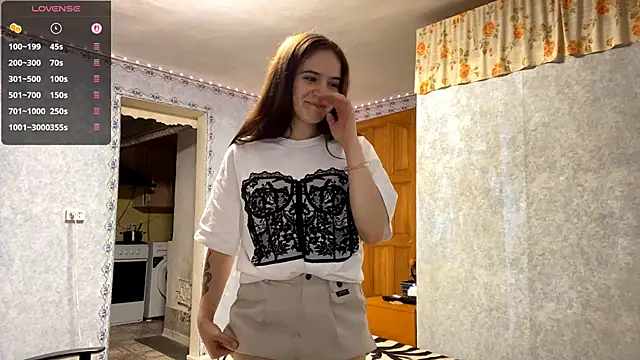Snapshot of Lia_rise chatting on 10-22-25, 05:24 Lia rise online show from 10-22-25, 05:24