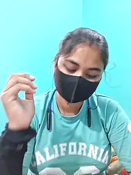 Snapshot of DivyaBhabhi69@xh chatting on 05-23-26, 02:06 DivyaBhabhi69xh online show from 05-23-26, 02:06
