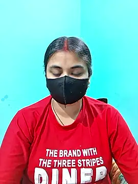 Snapshot of DivyaBhabhi69@xh chatting on 05-27-26, 04:15 DivyaBhabhi69xh online show from 05-27-26, 04:15